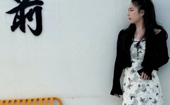 亲切的金子打扑克的视频